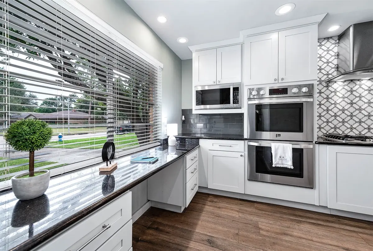 6030 Warm Springs Road, Houston, TX 77035 - Image #1