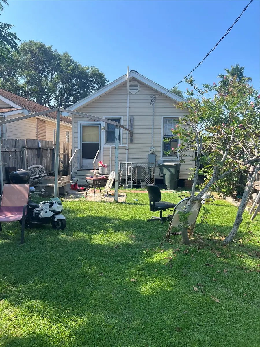 5107 Avenue Q 1/2, Galveston, TX 77551 - #2