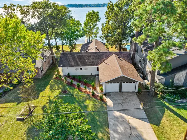 21063 Flaming Arrow Trl, Crosby, TX 77532