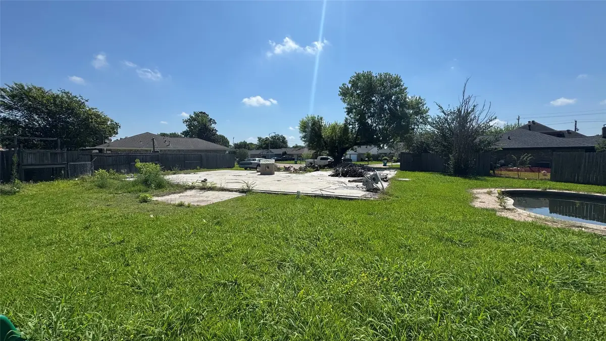 10003 Kirkbluff Drive, Houston, TX 77089 - #1