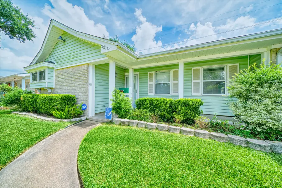 3210 Flamborough Drive, Pasadena, TX 77503 - #2