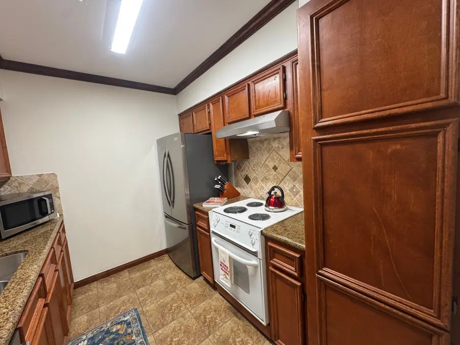 2701 Bellefontaine Street #A26, Houston, TX 77025 - Image #3