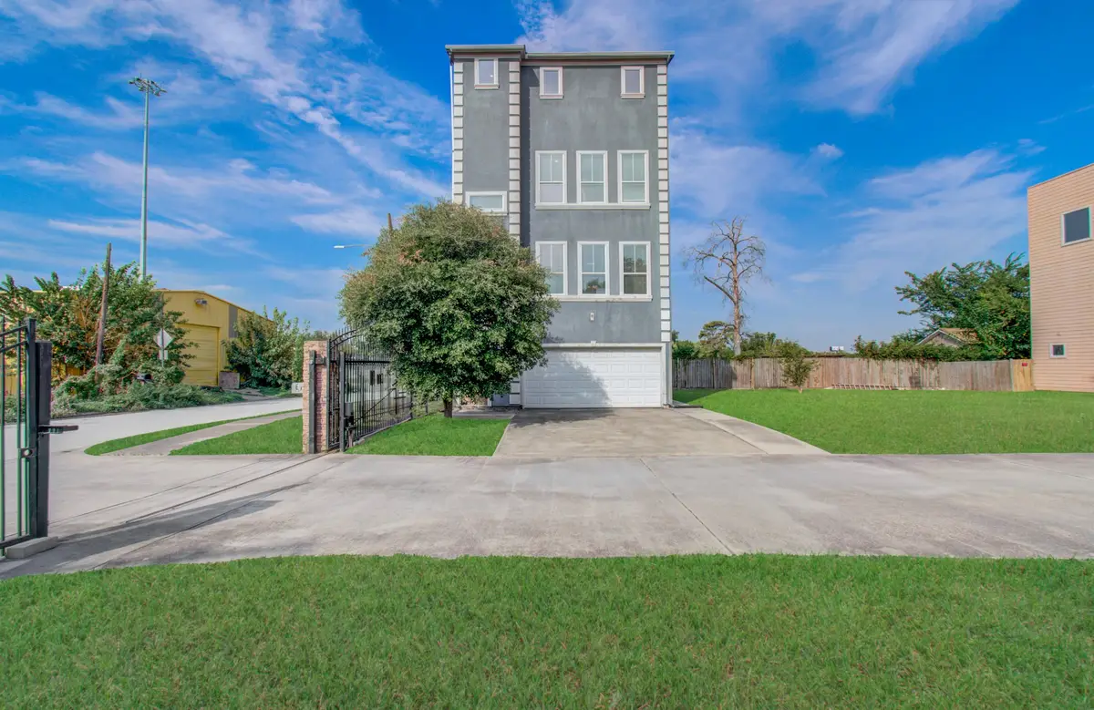 408 Eichwurzel Lane #A, Houston, TX 77009 - #1