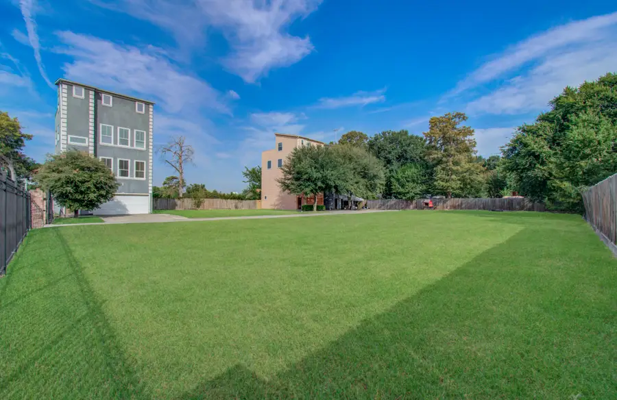 408 Eichwurzel Lane #A, Houston, TX 77009 - #3