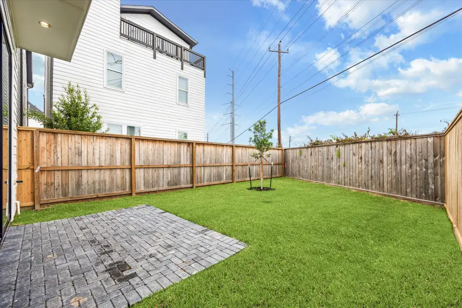 1006 Golden Nectar, Houston, TX 77008 - #3
