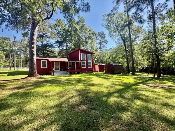 386 Spring Creek Dr, Goodrich, TX 77335