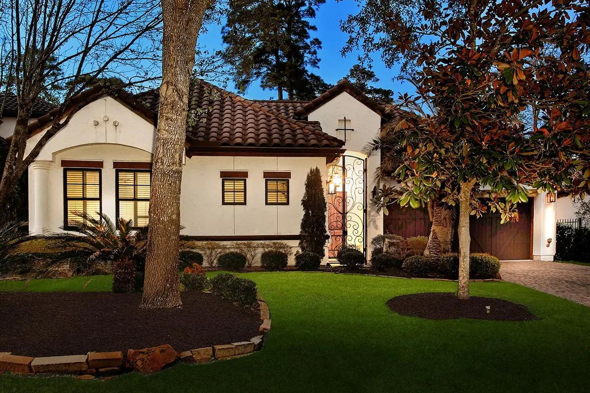 10 Moatwood Court, The Woodlands, TX 77382 - #1