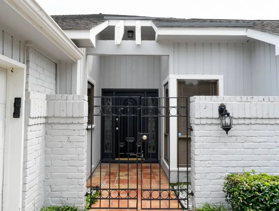 12107 Carriage Hill Drive, Houston, TX 77077 - #3