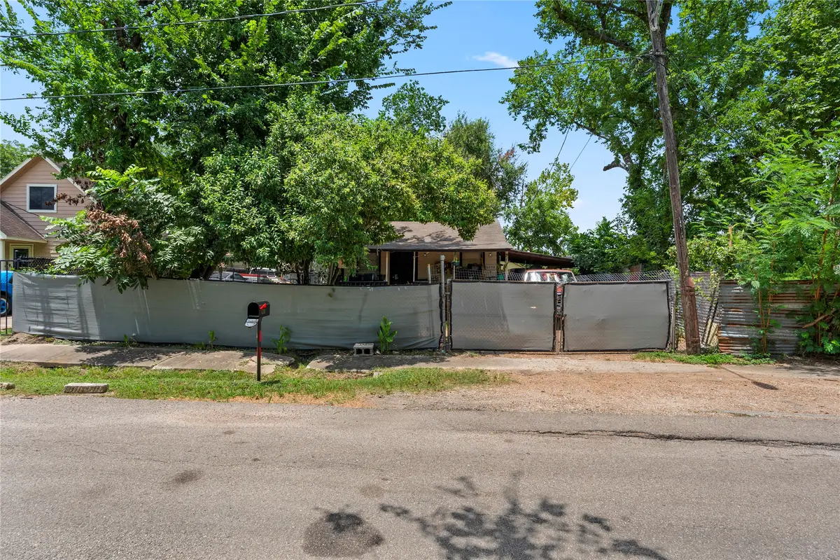 6208 Sidney Street, Houston, TX 77021 - Image #1