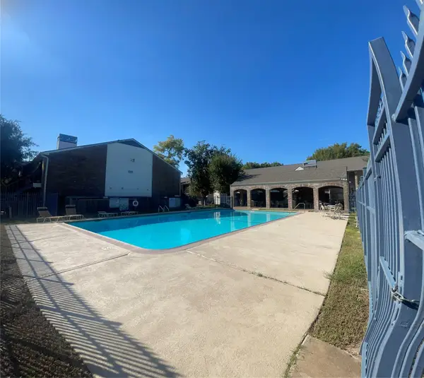 3900 Woodchase Drive #50, Houston, TX 77042