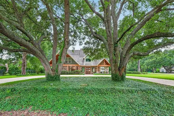 3018 S Saddlebrook Lane, Katy, TX 77494-6806