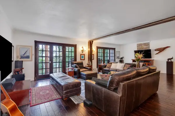 2224 S Piney Point Road #218, Houston, TX 77063