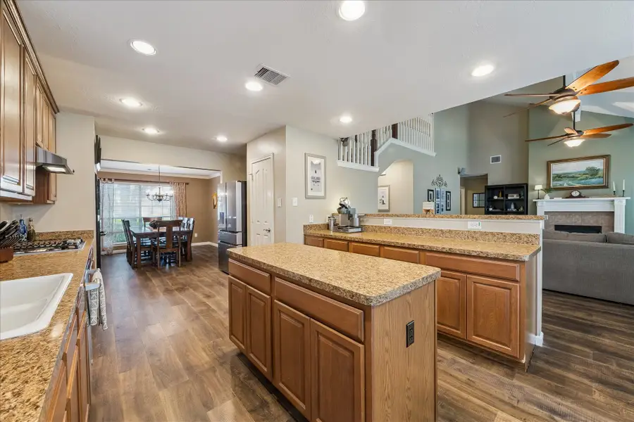 381 Oakshire Court, League City, TX 77573 - #2