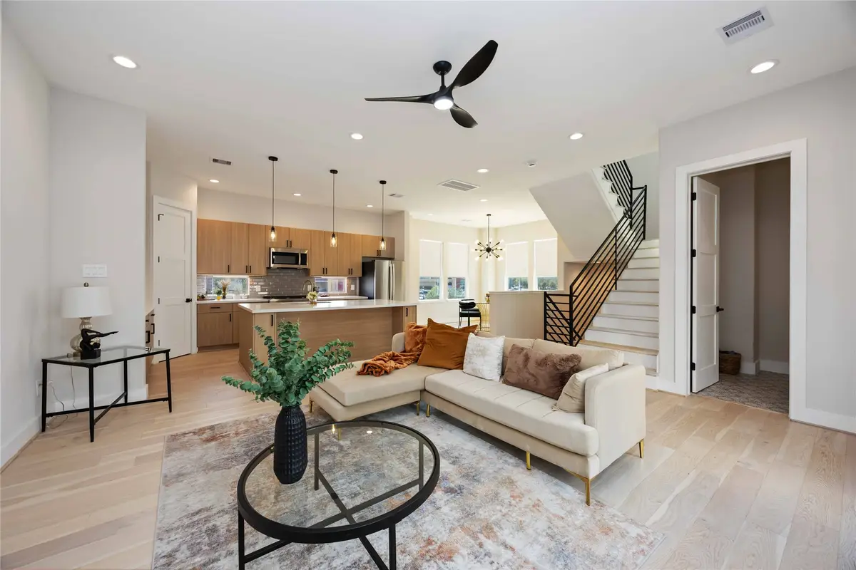 2505 N Macgregor Way, Houston, TX 77004 - Image #1