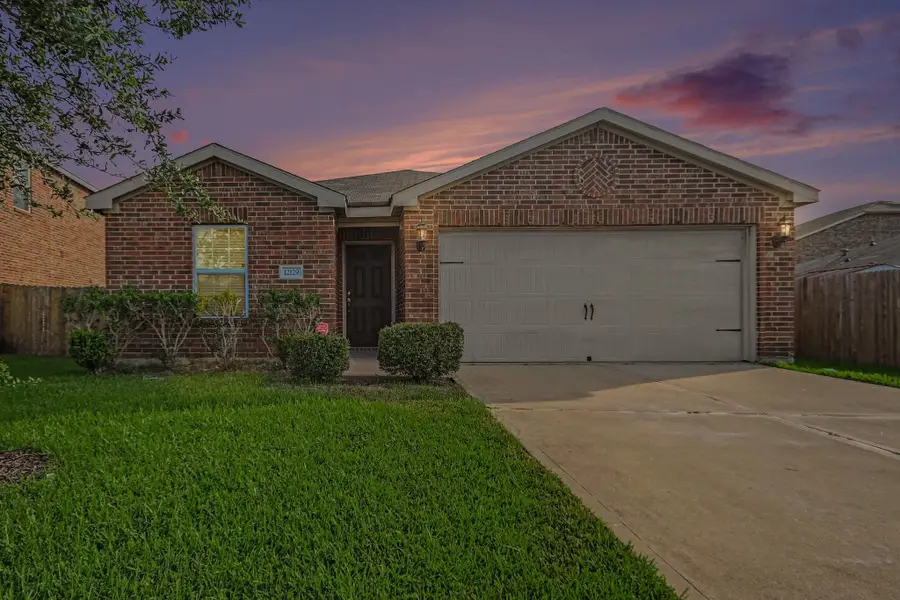 12129 Trawler Pl Place, Texas City, TX 77568 - #2