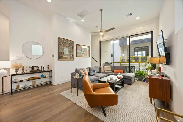 1211 Hickory Street #D, Houston, TX 77007