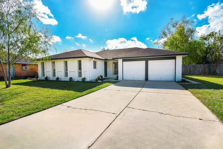 15003 Elkins Road, Houston, TX 77060 - Image #2