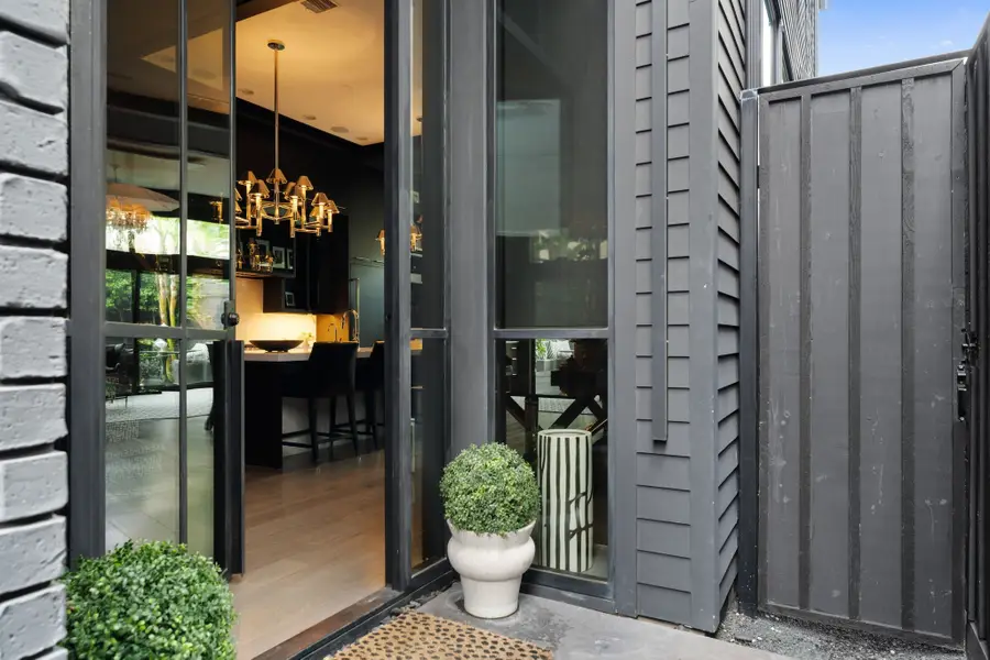 2117 Elmen Street #B, Houston, TX 77019 - #3