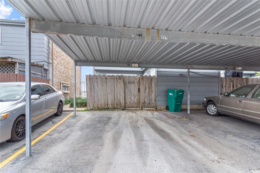 11002 Hammerly Boulevard #227, Houston, TX 77043 - Image #2