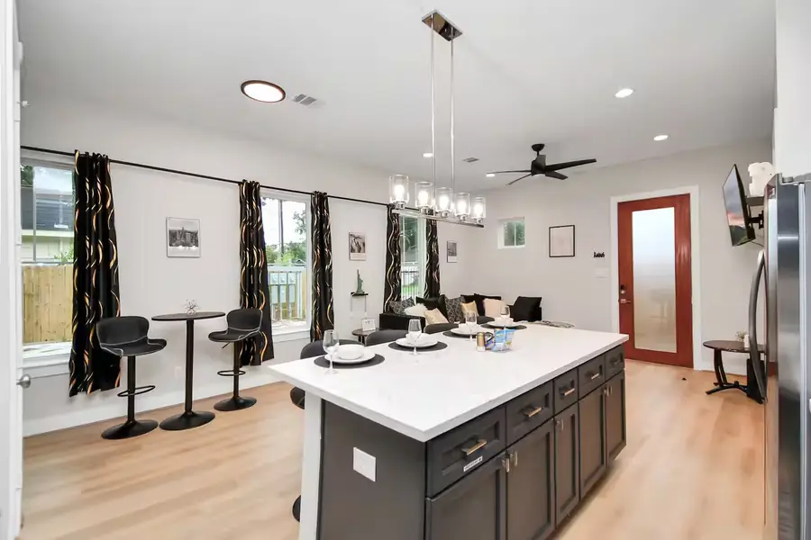 5718 Beall Street #D, Houston, TX 77091 - Image #2