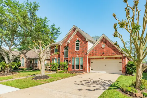 2601 Piney Woods Drive, Pearland, TX 77581