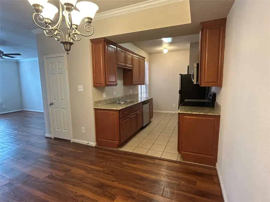 2255 Braeswood Park Drive #218, Houston, TX 77030 - Image #3