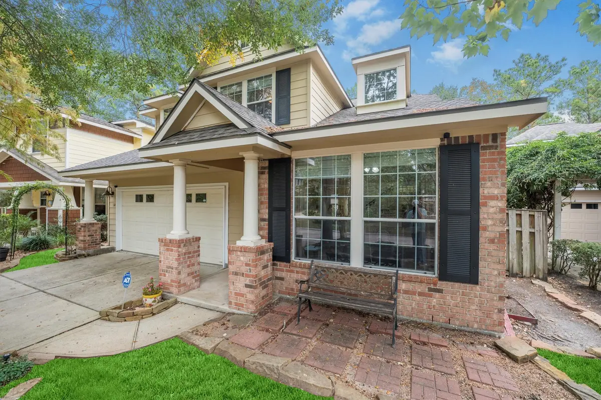 14 N Flickering Sun Circle, The Woodlands, TX 77382 - Image #1