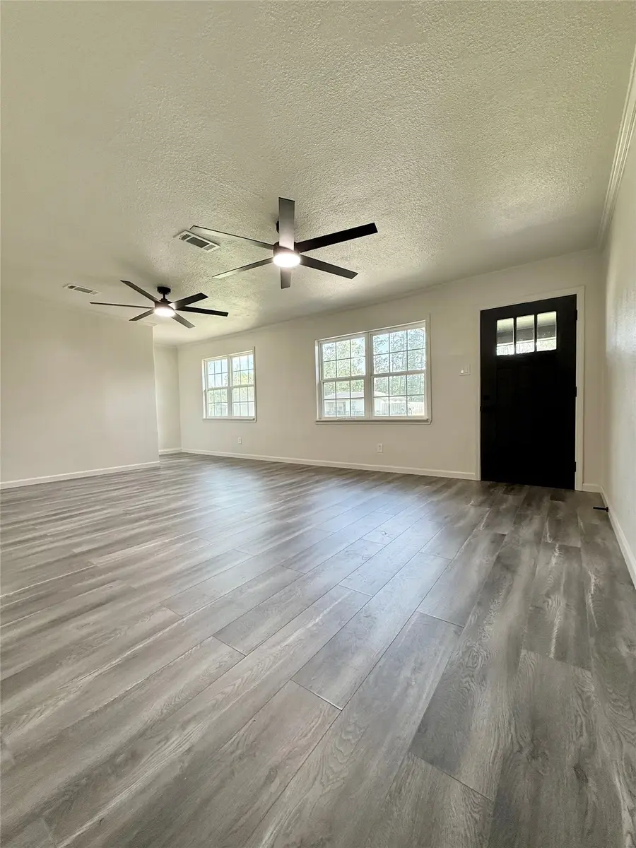 1415 Windwood Street, Vidor, TX 77662 - #3