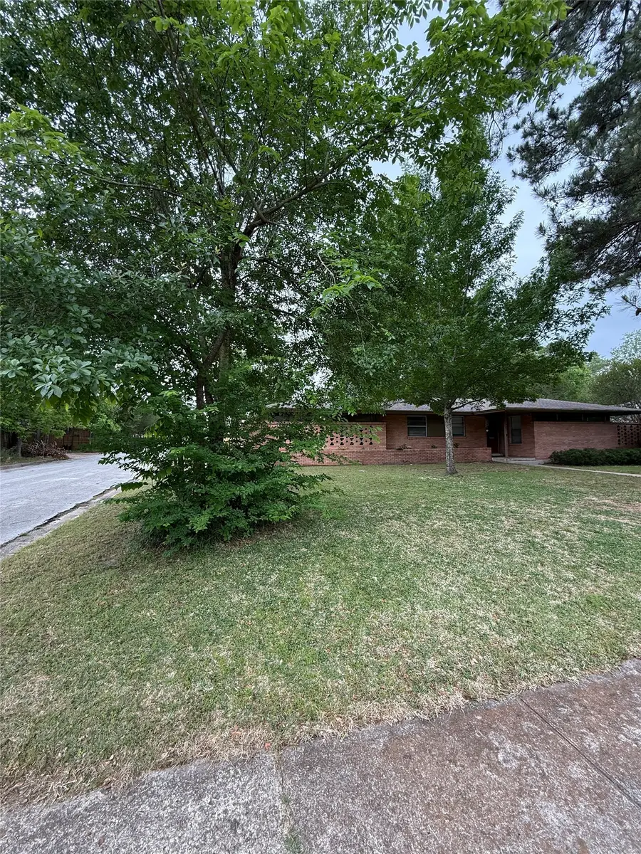 905 Persimmon Avenue, Lufkin, TX 75904 - #2