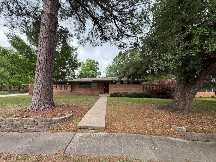 905 Persimmon Avenue, Lufkin, TX 75904 - #3