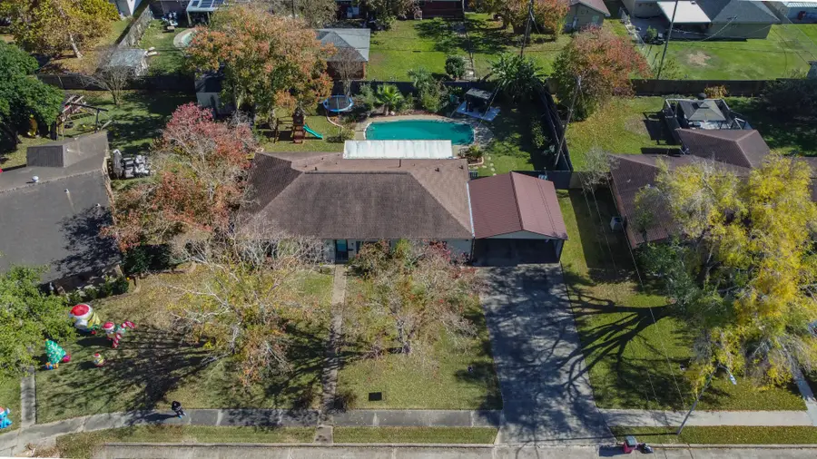 1846 Acacia Circle, Freeport, TX 77541 - Image #2