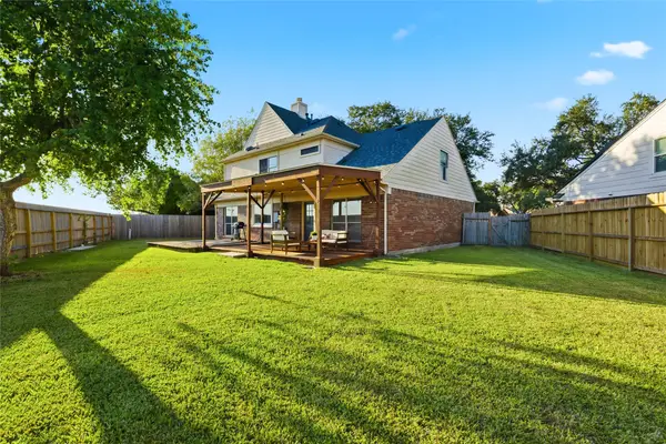 4015 Cedarwood Drive, Pearland, TX 77584