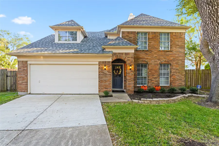 4015 Cedarwood Drive, Pearland, TX 77584 - Image #2