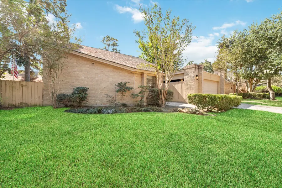 154 NE Old Bridge Lake, Houston, TX 77069 - #2