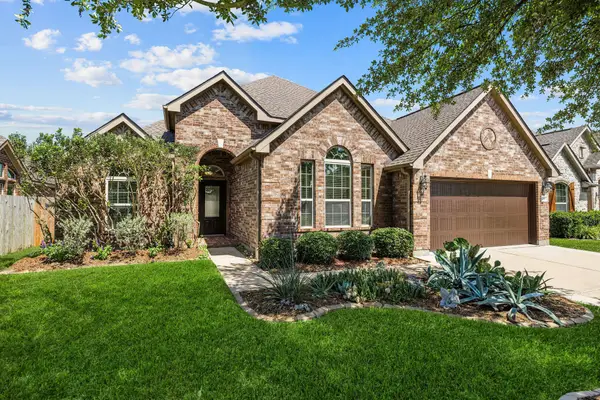 283 W Creek Drive, League City, TX 77573