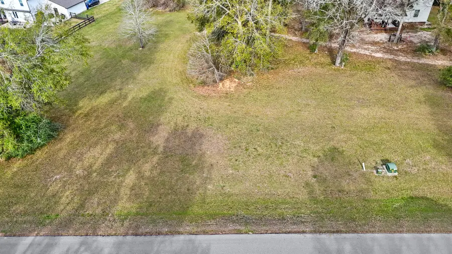 54 Lakecrest Lane, Huntsville, TX 77340 - Image #2