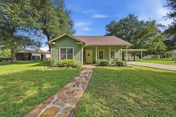 1937 Manak Road, Sealy, TX 77474