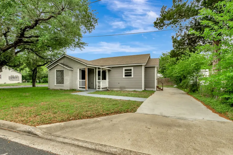 1705 Avondale Street, Victoria, TX 77901 - #2
