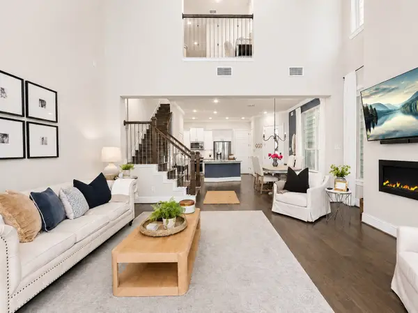 3504 Vista Terrace Lane, Houston, TX 77018