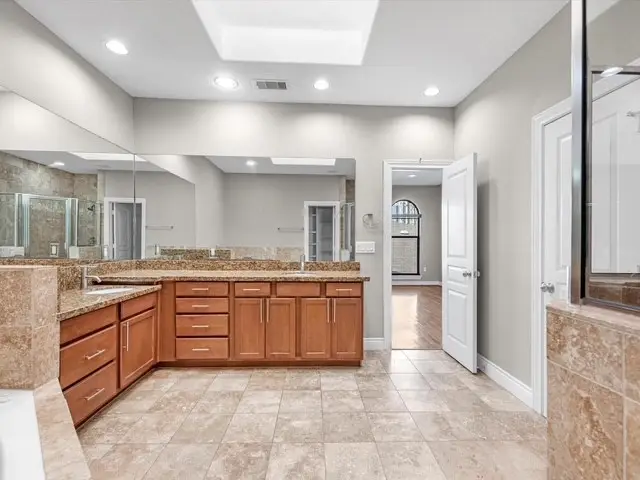 2505 Dallas, Houston, TX 77003 - #2