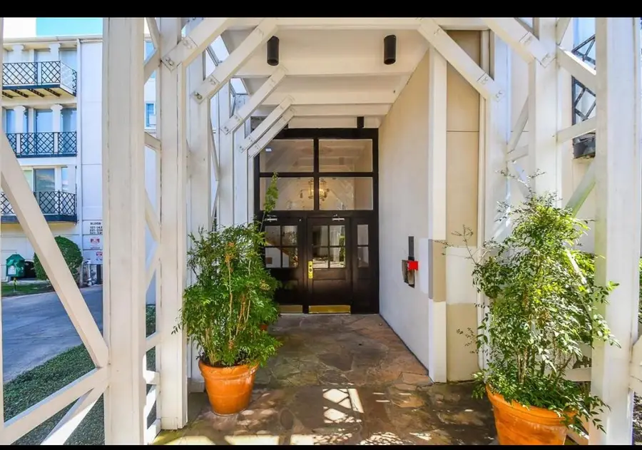 2333 Bering Drive #123, Houston, TX 77057 - Image #2