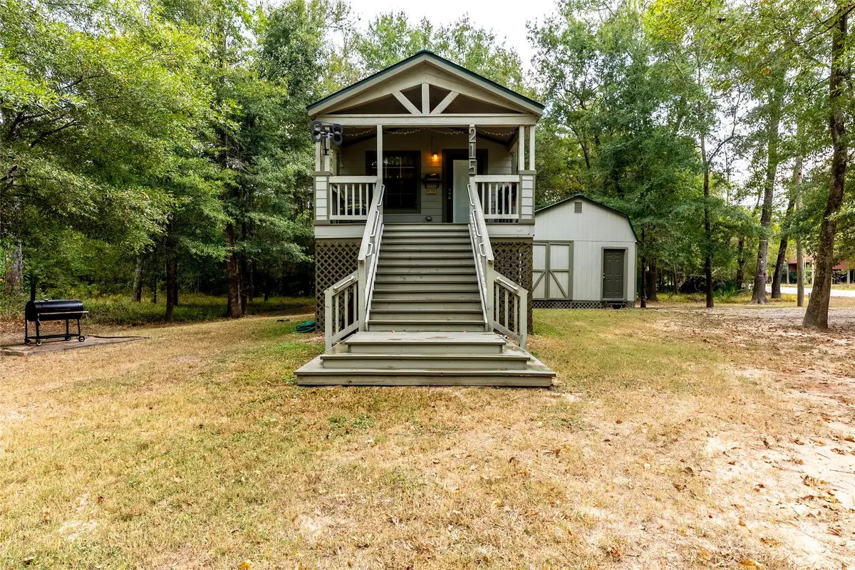 215 Center Street, Cleveland, TX 77327 - #1