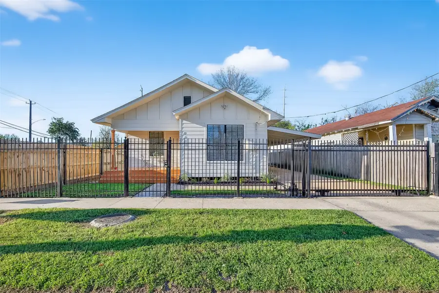 7226 Avenue I, Houston, TX 77011 - #2