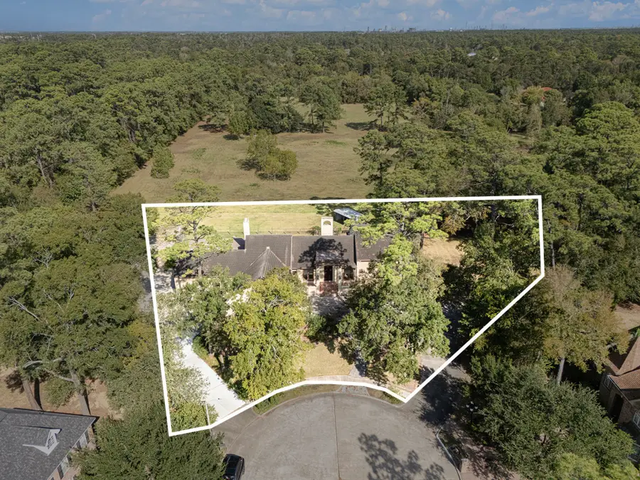 4 Del Oro Court, Baytown, TX 77521 - #2