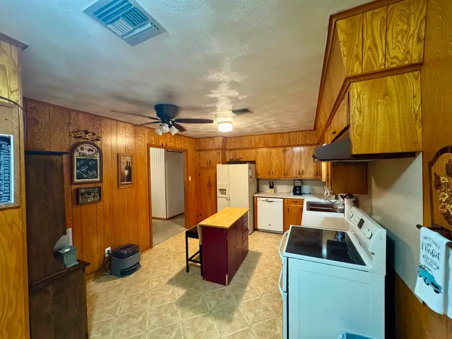 1815 Lee Miller Road, Silsbee, TX 77656 - #3