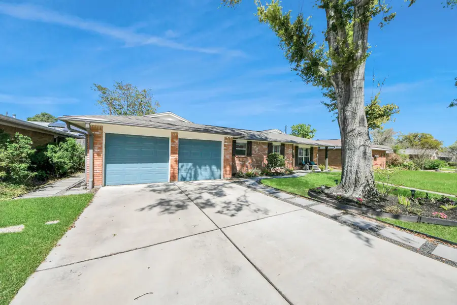 2219 Willowby Dr, Houston, TX 77008 - #2