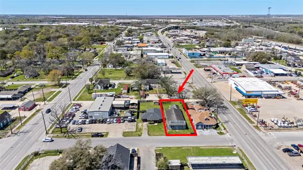 1004 Houston Street, Rosenberg, TX 77471