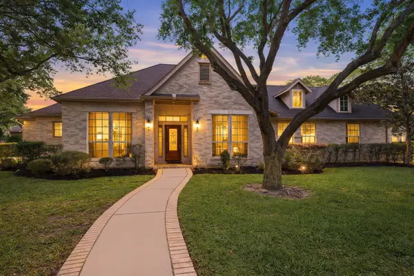 59 Champion Villa Drive, Houston, TX 77069