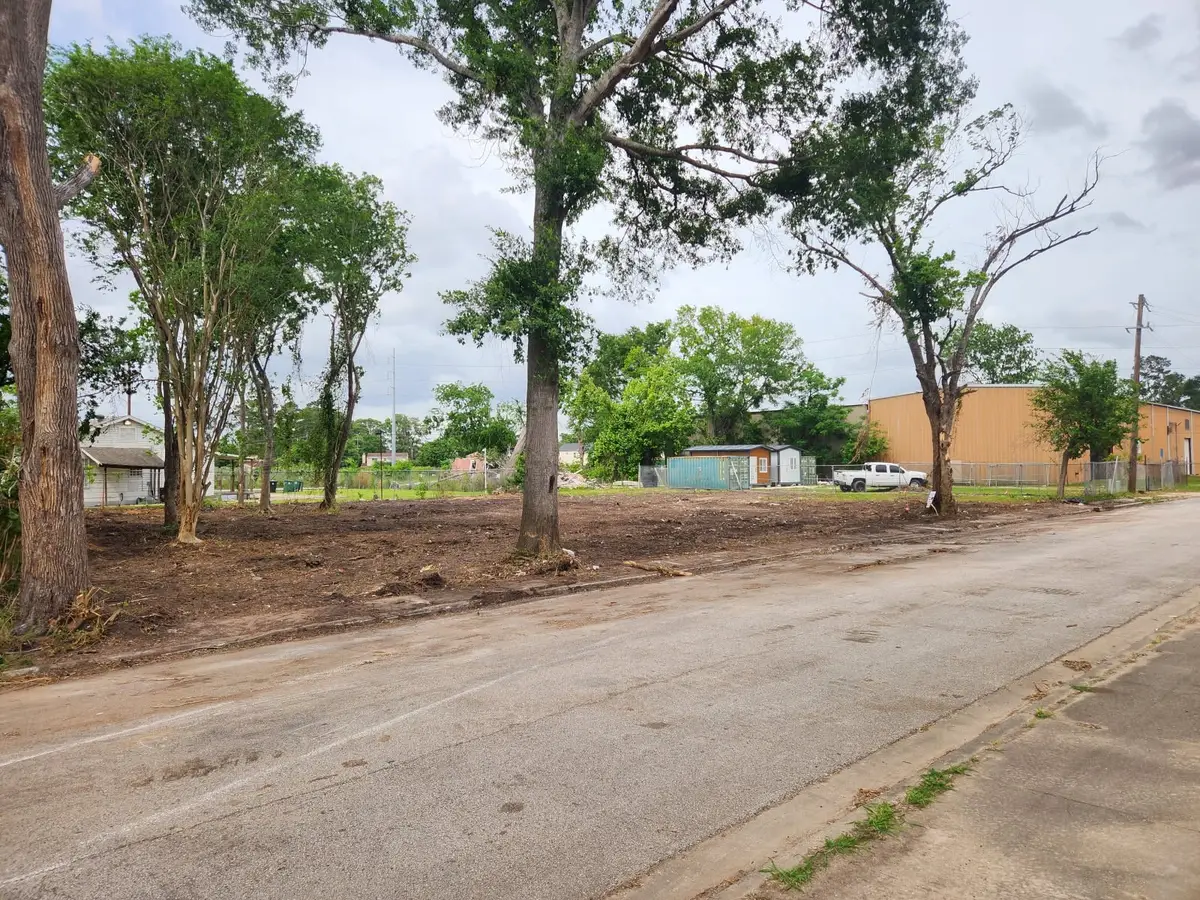 5414 Broom Street, Houston, TX 77091 - Image #1