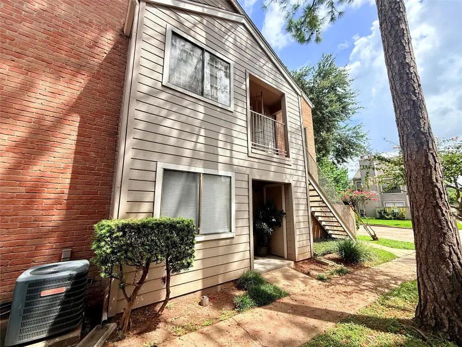 6701 Sandspoint Dr #54, Houston, TX 77074 - #2